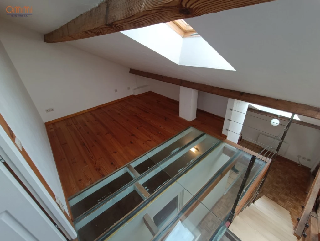 T3 atypique avec bureau et parking 14