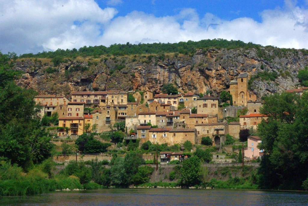 RARE MAISON EN PIERRE VUE PANORAMIQUE VIADUC 2