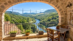 RARE MAISON EN PIERRE VUE PANORAMIQUE VIADUC 3