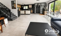 Maison moderne 6 pièces avec piscine 2