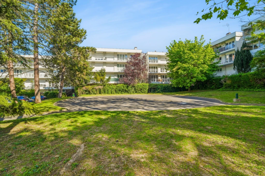 lot 101 Noisy-le-Grand 15