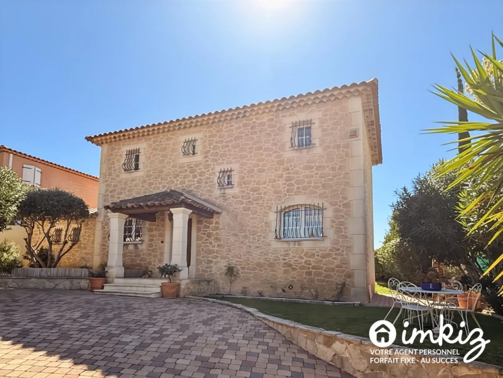 Villa T5, piscine, terrasse, garage 11