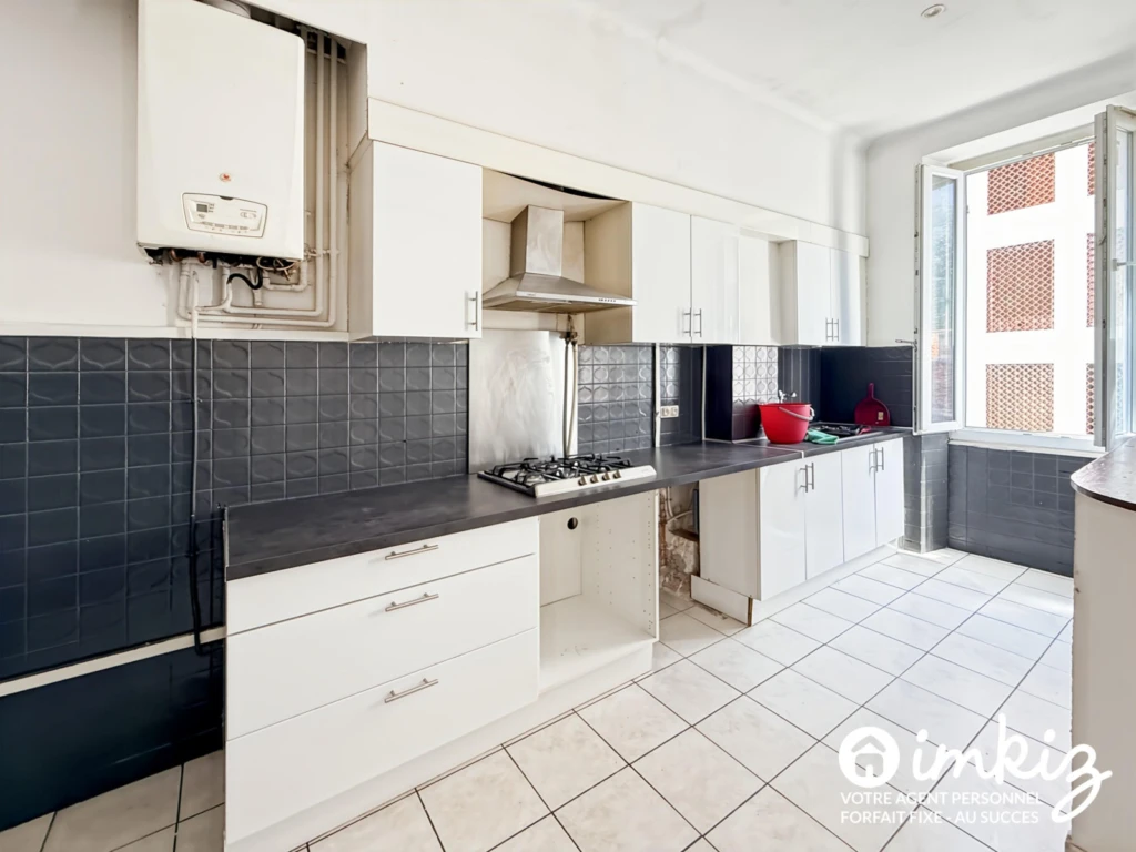 Atypique appartement + combles aménageables 8