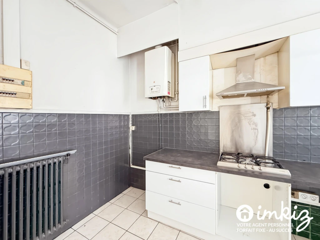 Atypique appartement + combles aménageables 9