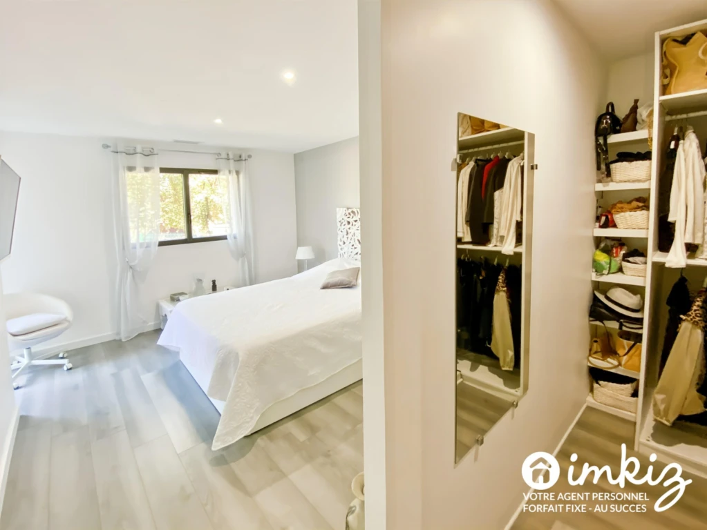 VILLA CONTEMPORAINE AUX BELLES PRESTATIONS 9
