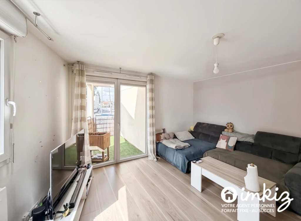 Appartement 3 pièces de 63m2, balcon, 2 parkings 4