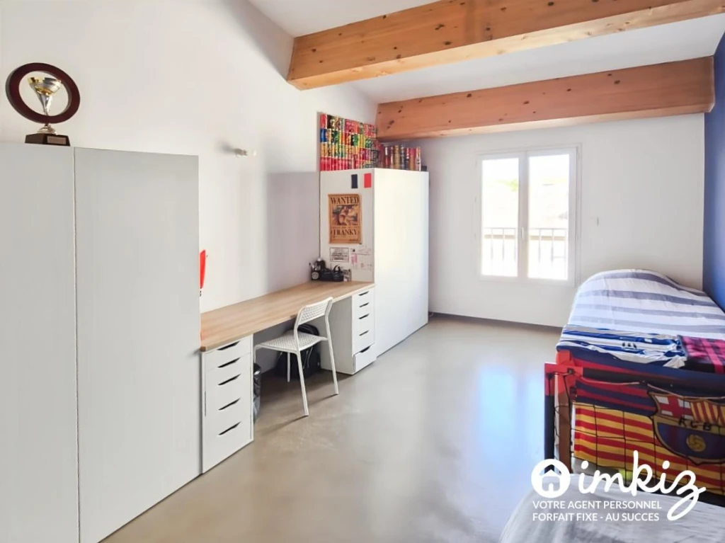 Appt. T4 en duplex dans maison de village - Garage 8