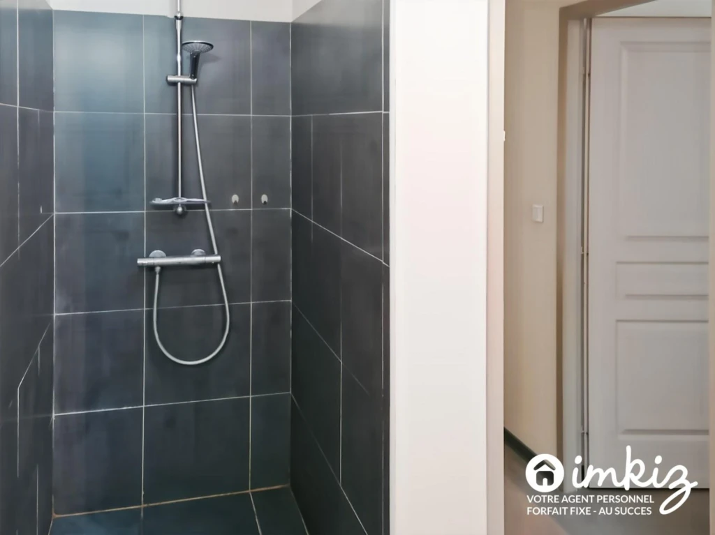 Appt. T4 en duplex dans maison de village - Garage 10