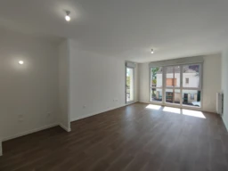 Livry à louer 3 pièces avec balcon et parking double 2