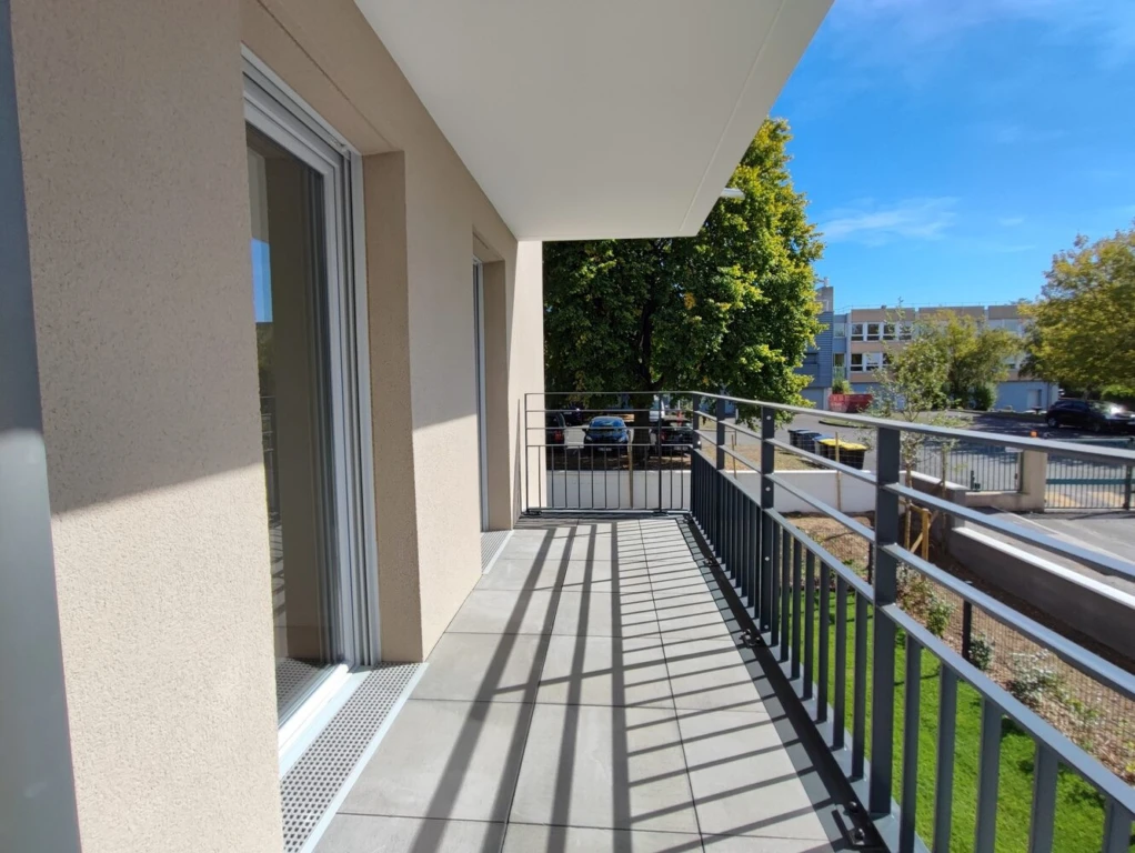 Livry à louer 3 pièces avec balcon et parking double 5