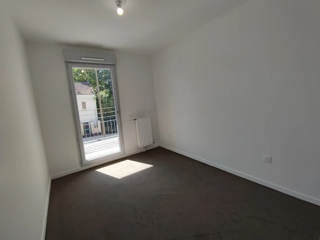 Livry à louer 3 pièces avec balcon et parking double 9