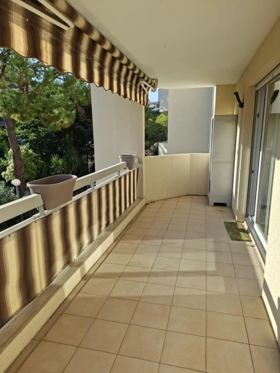 Lumineux appartement 4 pièces Secteur des Rascas 15