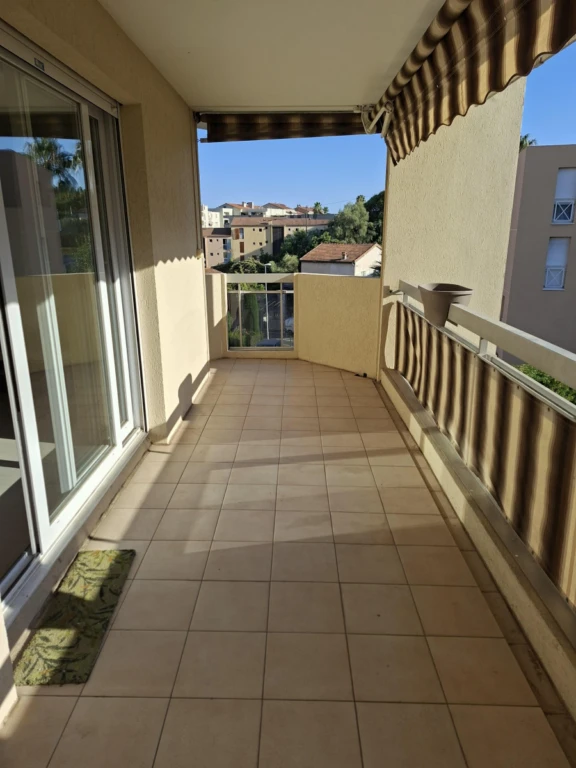 Lumineux appartement 4 pièces Secteur des Rascas 14