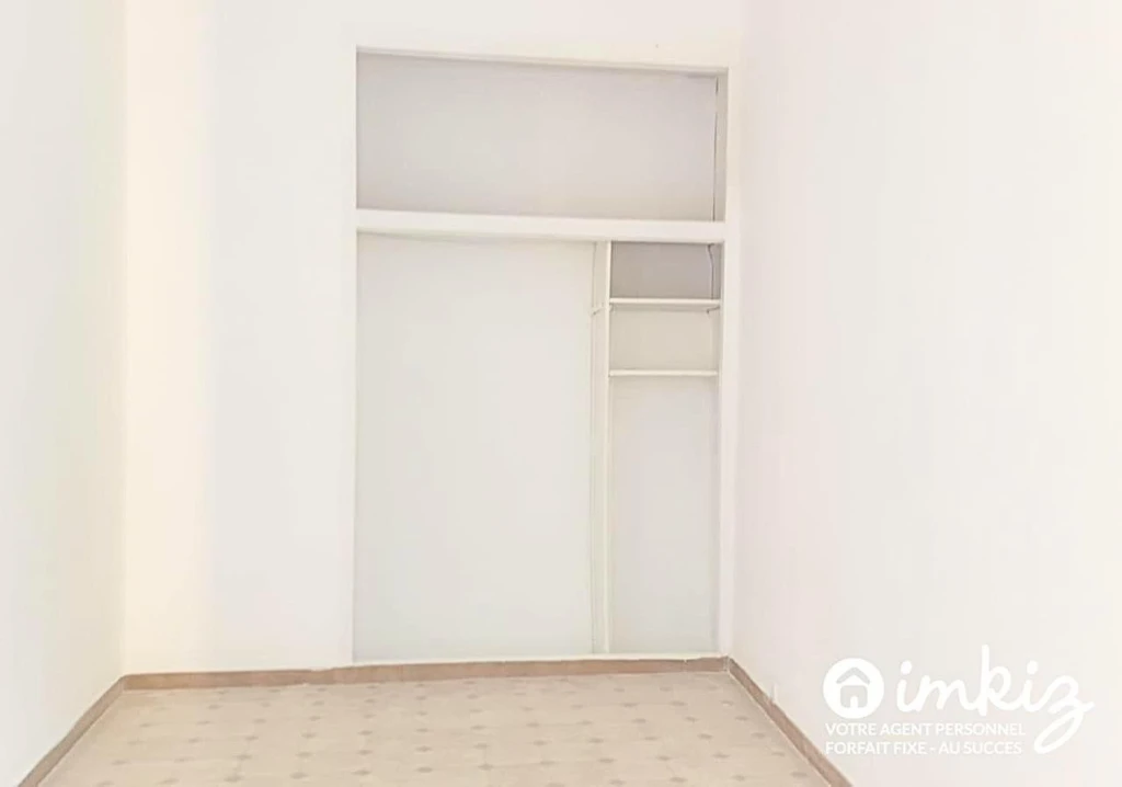 T4 de 80 m² repeint, gros potentiel 12