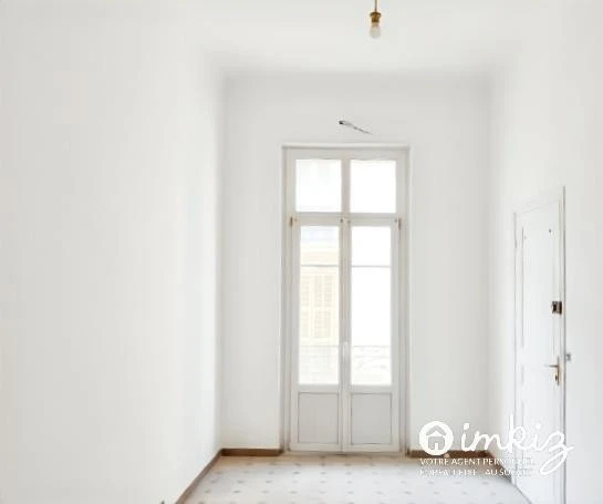 T4 de 80 m² repeint, gros potentiel 10