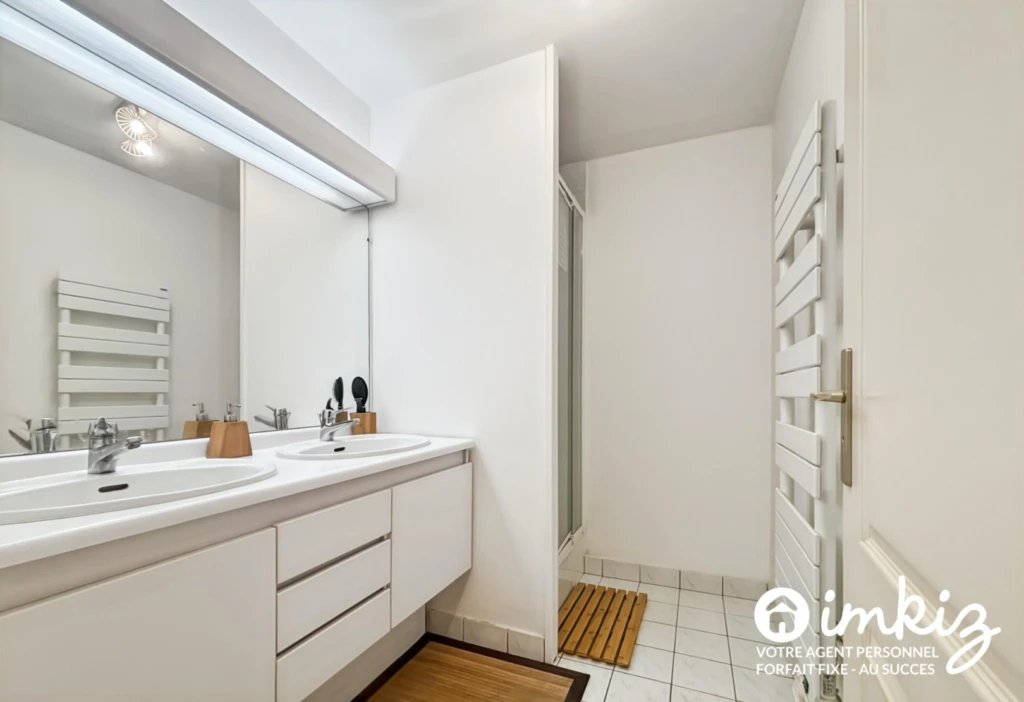 Maison lumineuse de 150 m² avec garage double 17