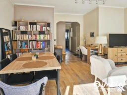 2 PIÈCES TRAVERSANT – TERRASSE & JARDINET –PARKING 3