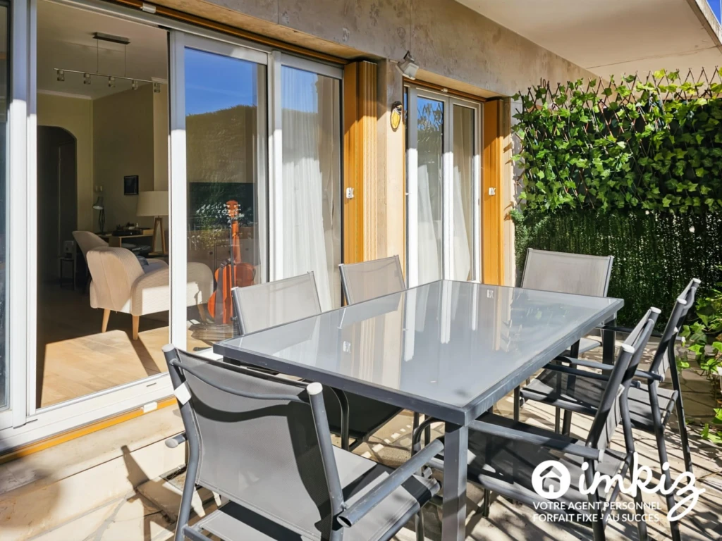 2 PIÈCES TRAVERSANT – TERRASSE & JARDINET –PARKING 8