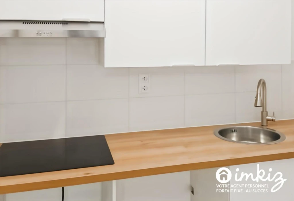 Studio rénové idéalement situé 2