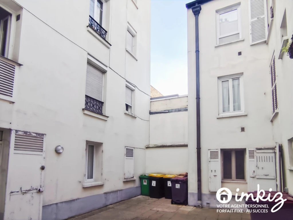Studio rénové idéalement situé 7