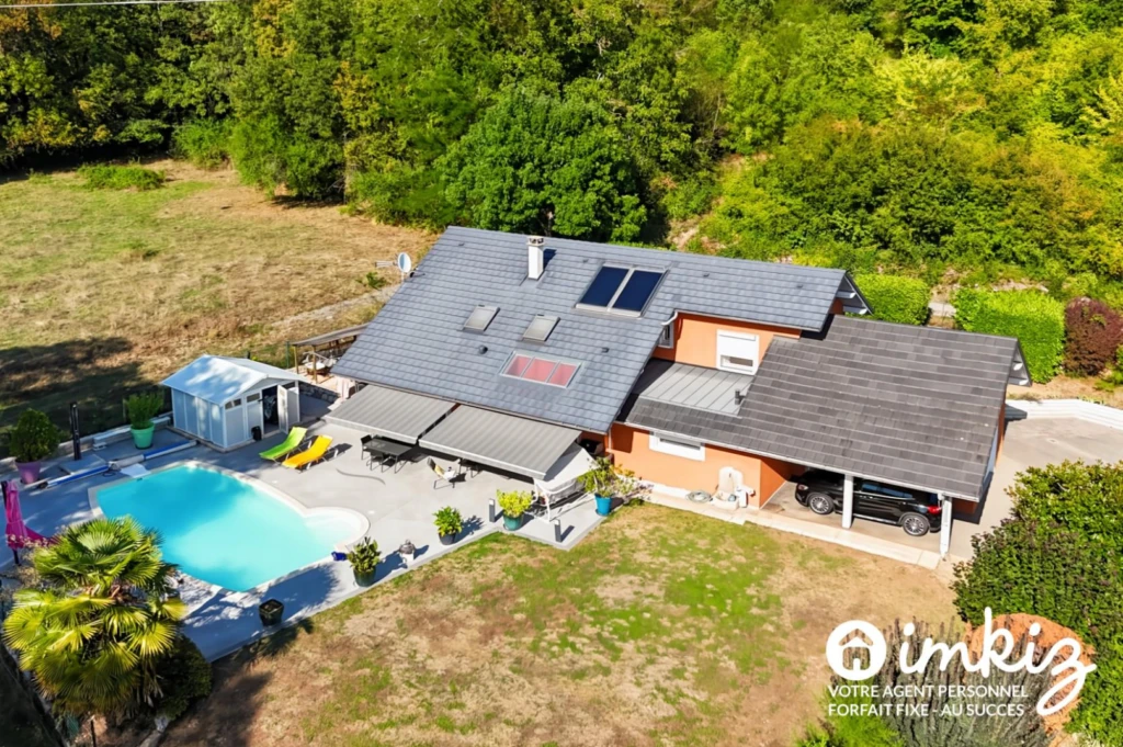 Maison familiale 178 m² avec piscine chauffée 1