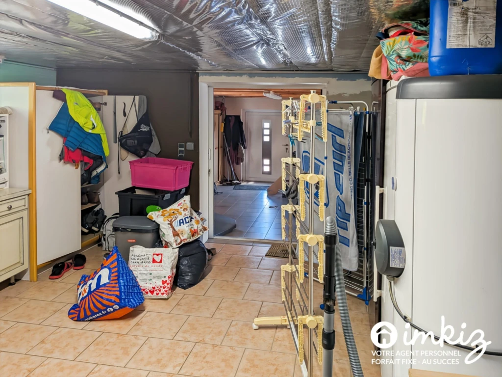 Maison familiale 178 m² avec piscine chauffée 16