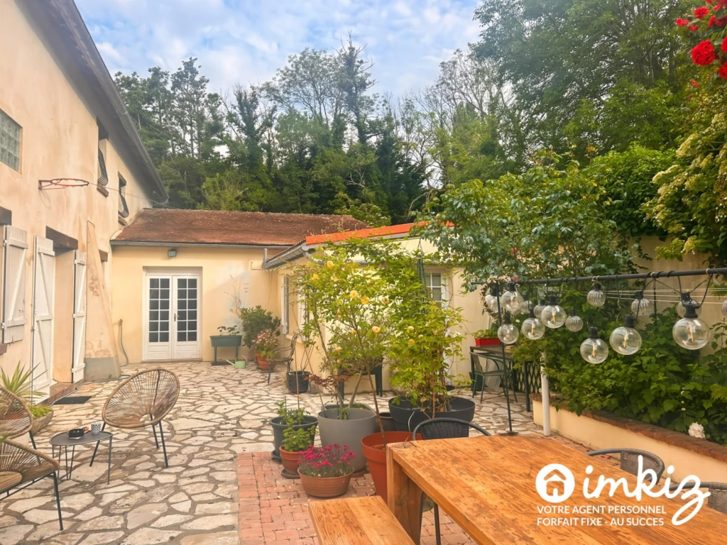 Magnifique maison familiale baignée de verdure 8