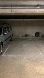 Parking en sous-sol - La Vallée aux Loups 1