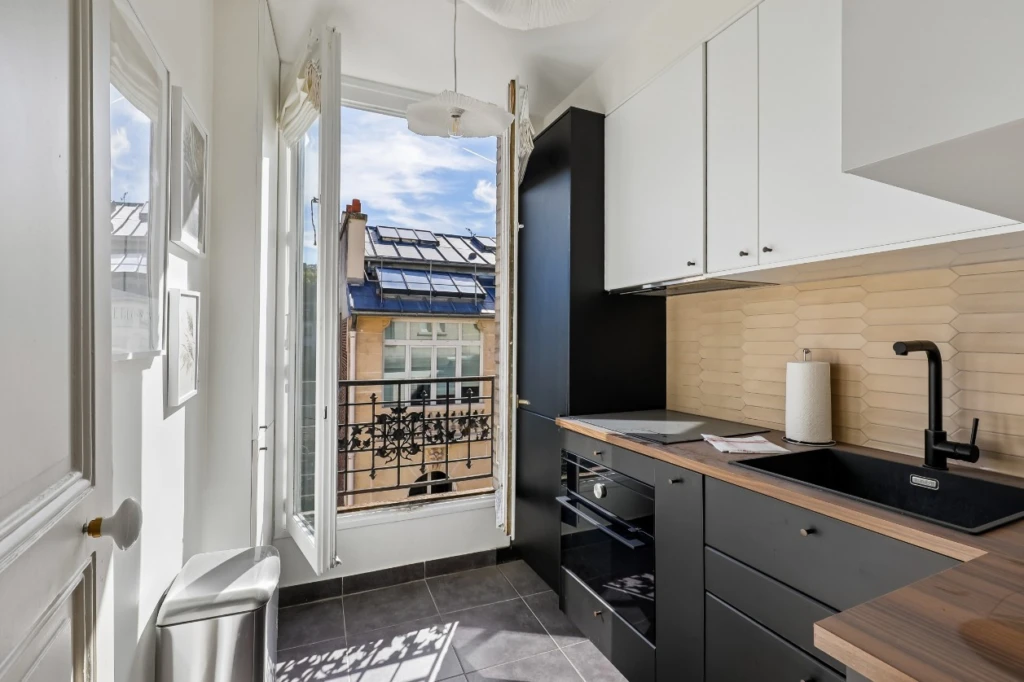 EXCLUSIVITE - 4P rénové - Lamarck Caulaincourt 8