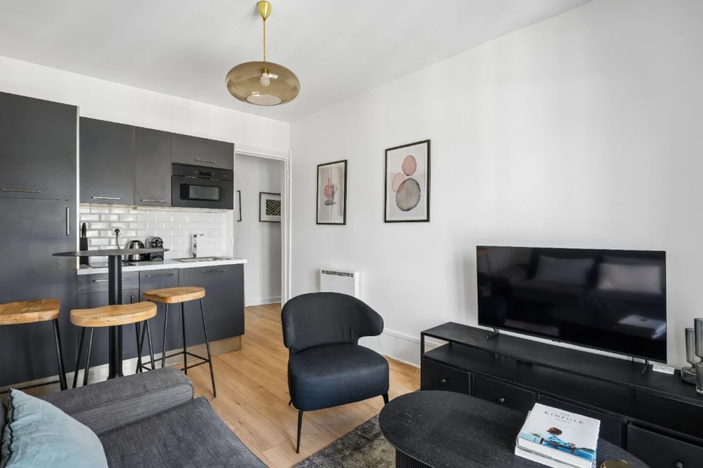 EXCLUSIVITE - 2 P rénové - Lamarck Caulaincourt 4