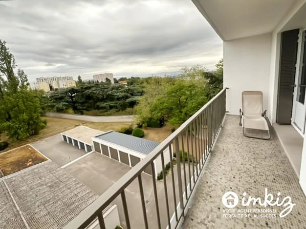 Appartement 3 pièces traversant belle vue 11