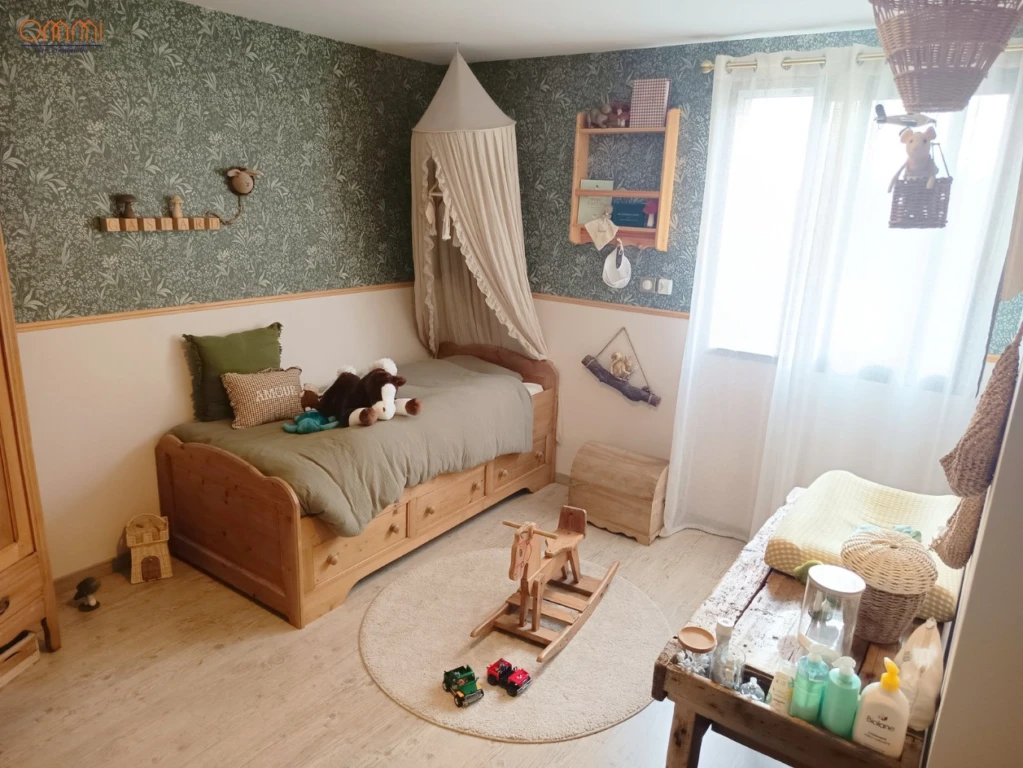 Maison familiale 5 chambres, belles prestations 16