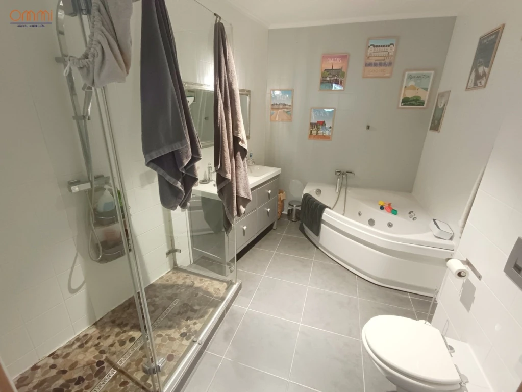 Maison familiale 5 chambres, belles prestations 12