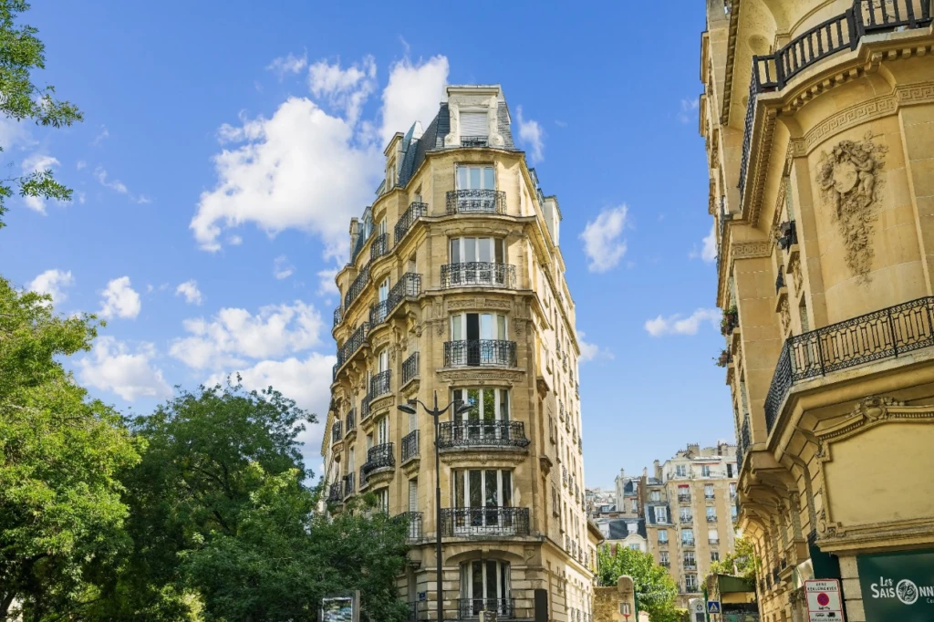 EXCLUSIVITE - Studio Rénové - Lamarck Caulaincourt 8