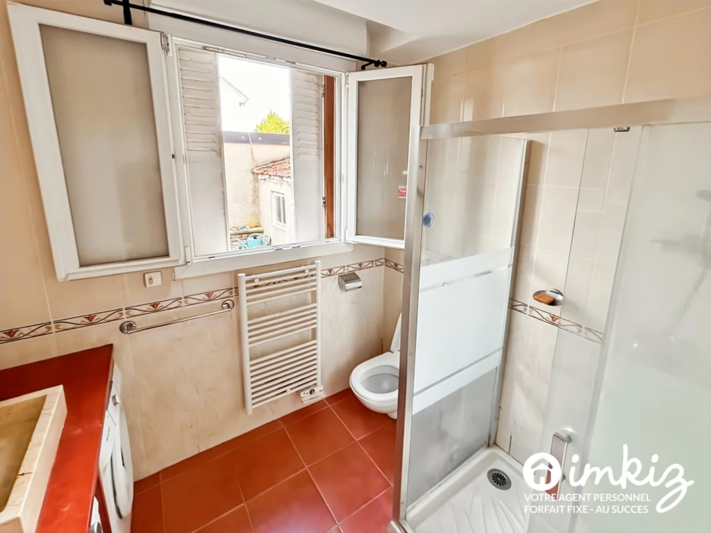 Bel Appartement 2 pièces 75m2 au total avec cour 10