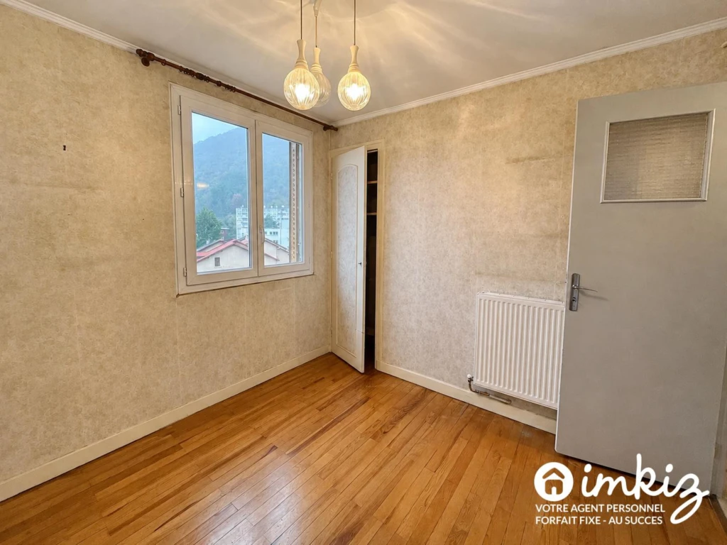 Opportunité à saisir : T4 de 58m² à fort potentiel 6
